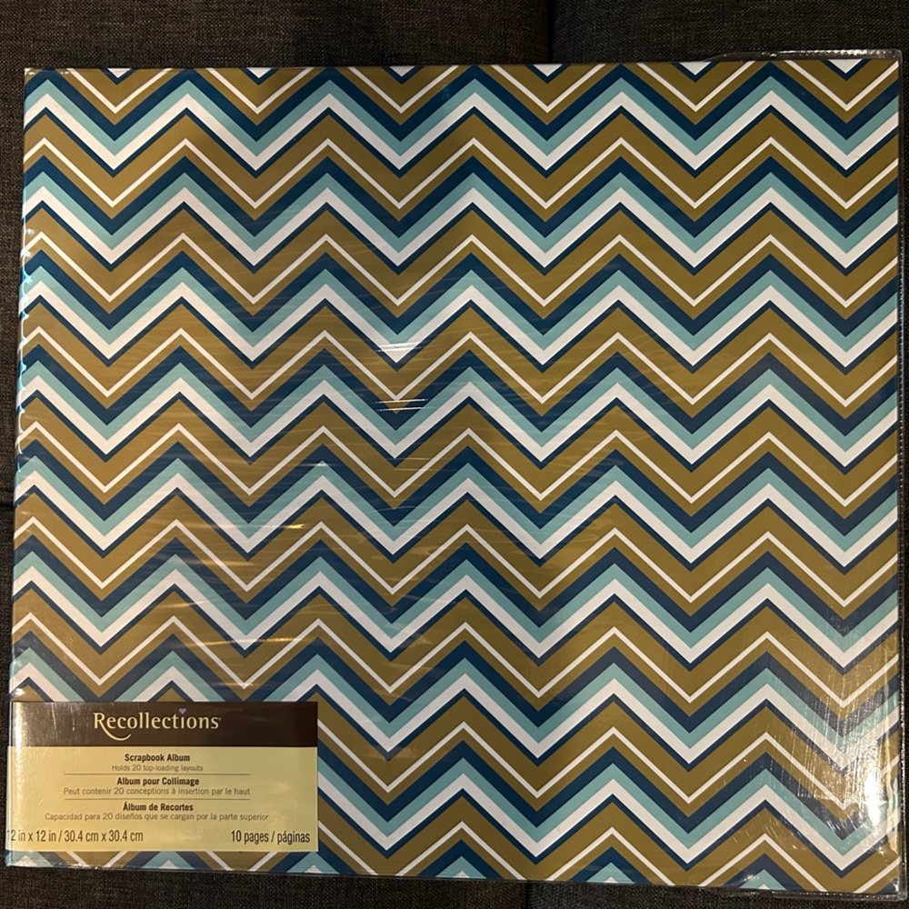 New Recollections Memory Scrapbook Album 12x12 Blue, Gold and White